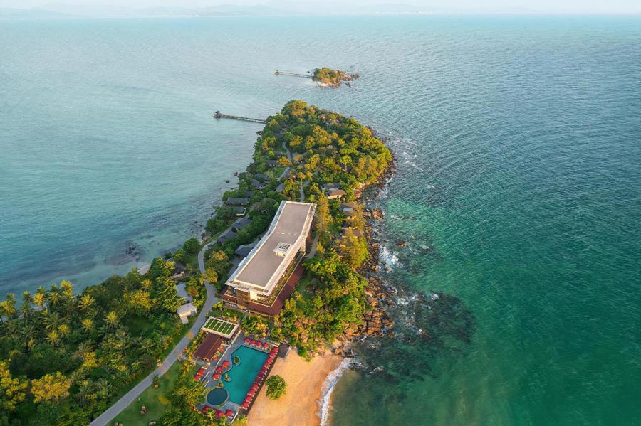 Luxury-beach-accommodation-Vietnam
