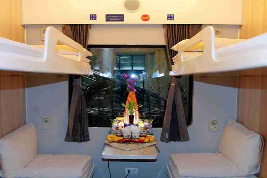 luxury overnight trains vietnam, luxury train hanoi to danang