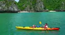 closest airport to Halong Bay