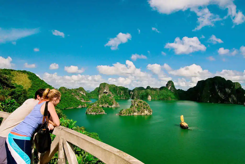 halong bay 1