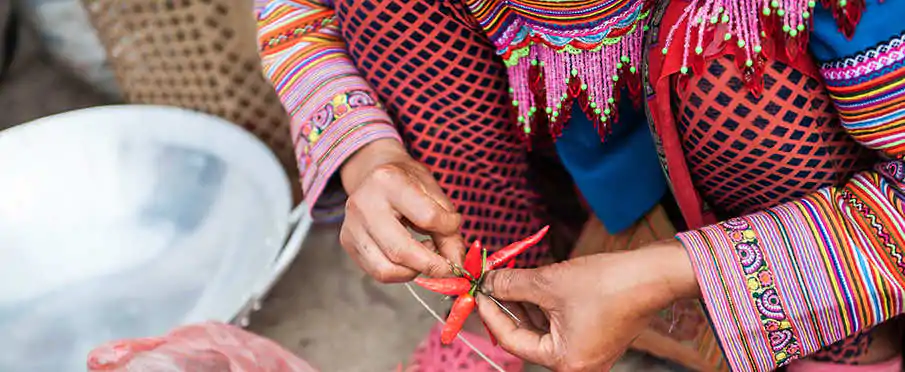 vietnam ethnic market flower hmong