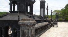 hue-khai dinh tomb (42)
