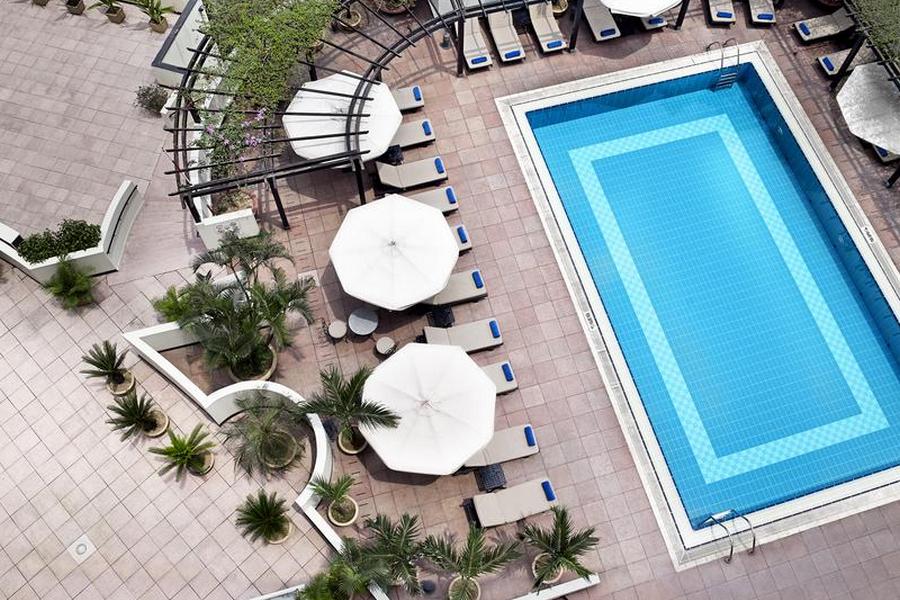 Hotel in Hanoi with swimming pool