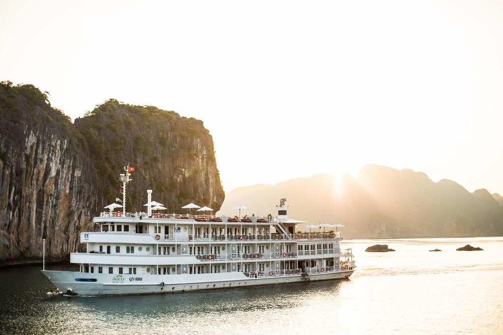 Au Co Luxury Cruise Ha Long Bay