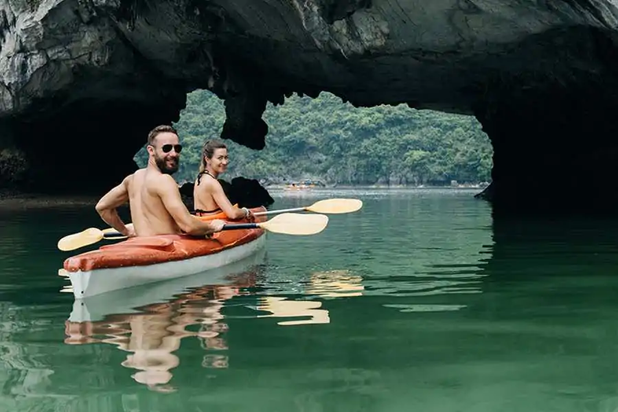Halong bay kayaking