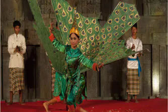 Dining and Apsara dance at Crystal Angkor Restaurant – Siem Reap