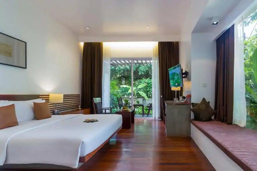 Lynnaya Urban River Resort