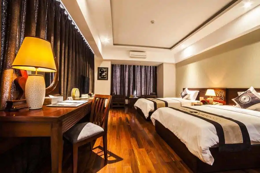 Moon Light Hotel in Hue
