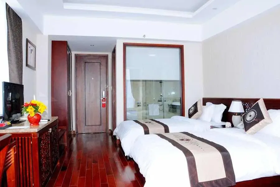 Moon Light Hotel in Hue