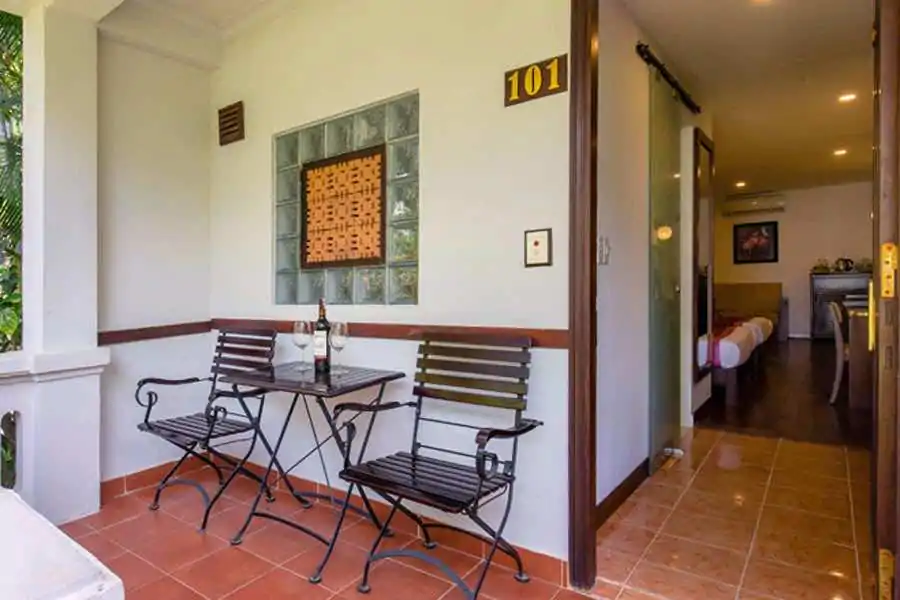 Vinh Hung Riverside Resort