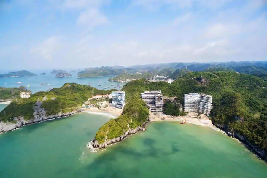 Flamingo Premium Cat Ba Beach Resort 1