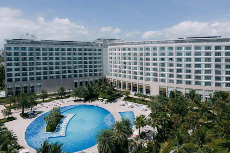 Vietnam Resorts with water slides 
