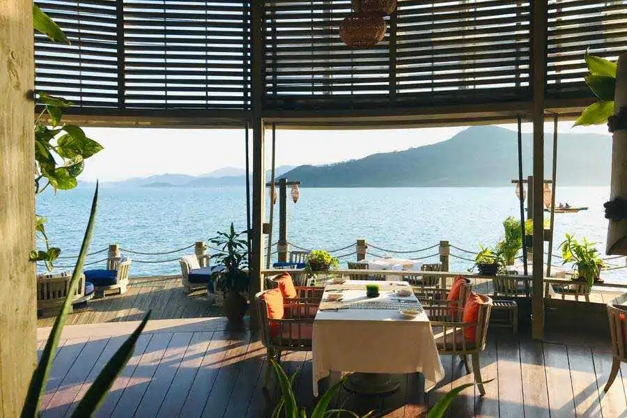 an lam retreats ninh van bay 8
