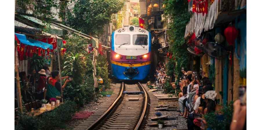 Capture the perfect shot as the train rumbles past 11zon Unique things to do in Vietnam