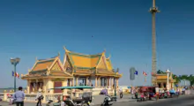 preah-ang-dorngkeu-shrine-landmark-in-phnom-penh-c-2025-09-21-16-16-51-utc